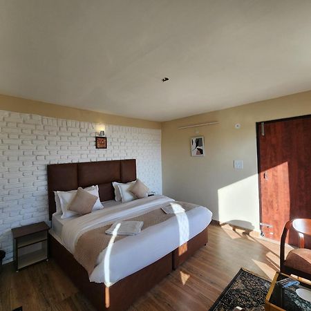 Apartament Mountain Golden Ray Mukteshwar Zewnętrze zdjęcie