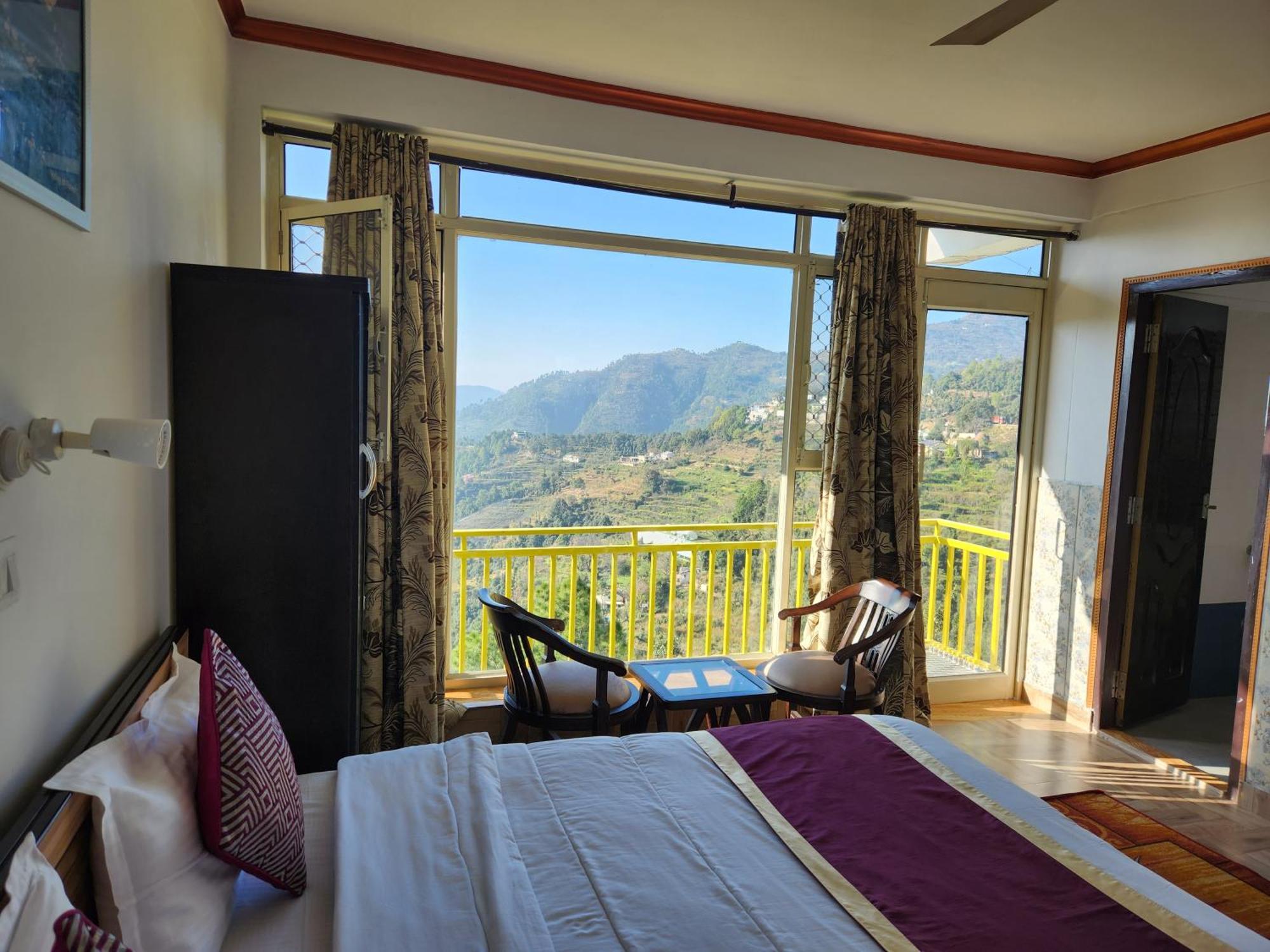 Apartament Mountain Golden Ray Mukteshwar Zewnętrze zdjęcie