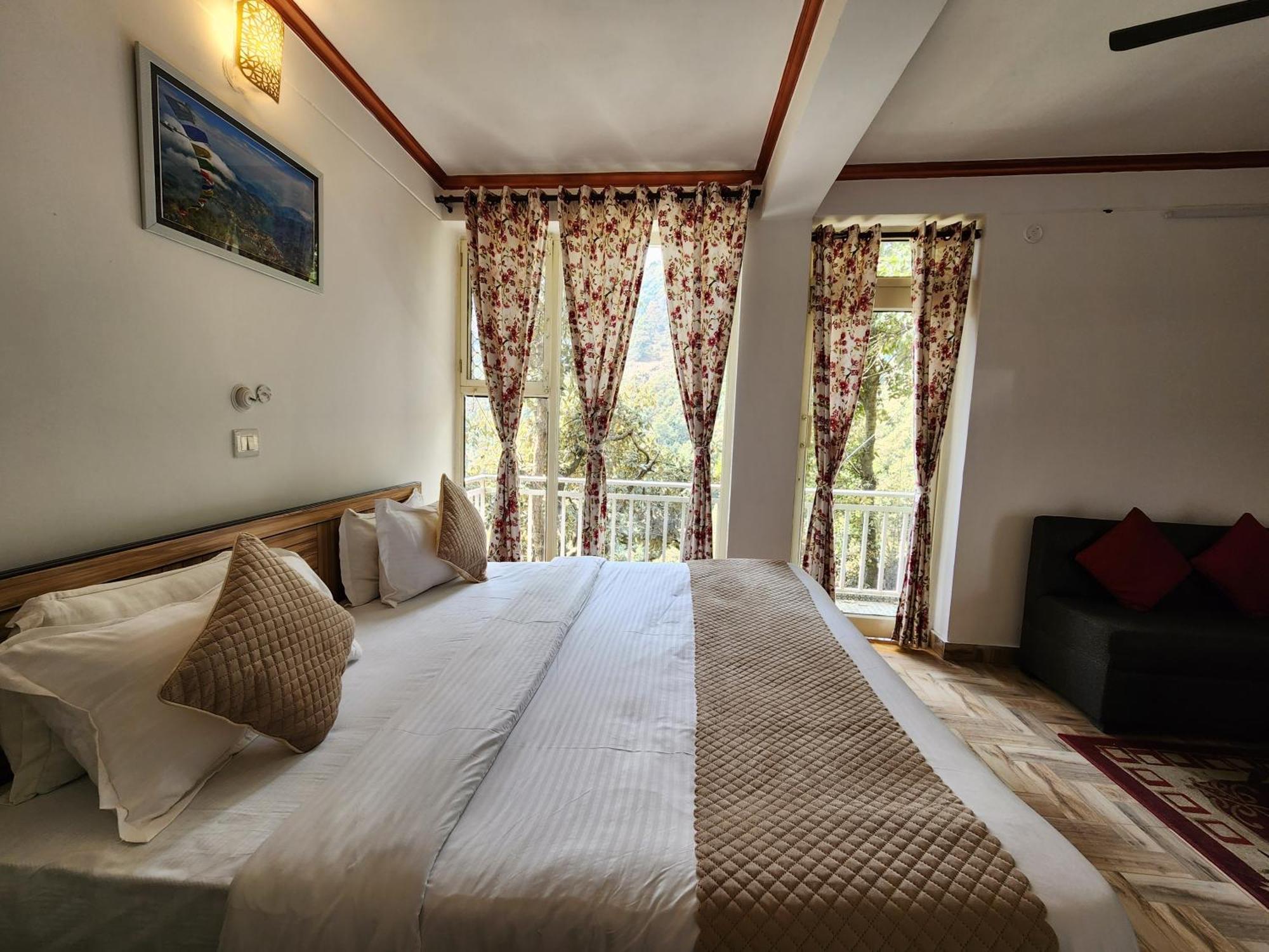 Apartament Mountain Golden Ray Mukteshwar Zewnętrze zdjęcie