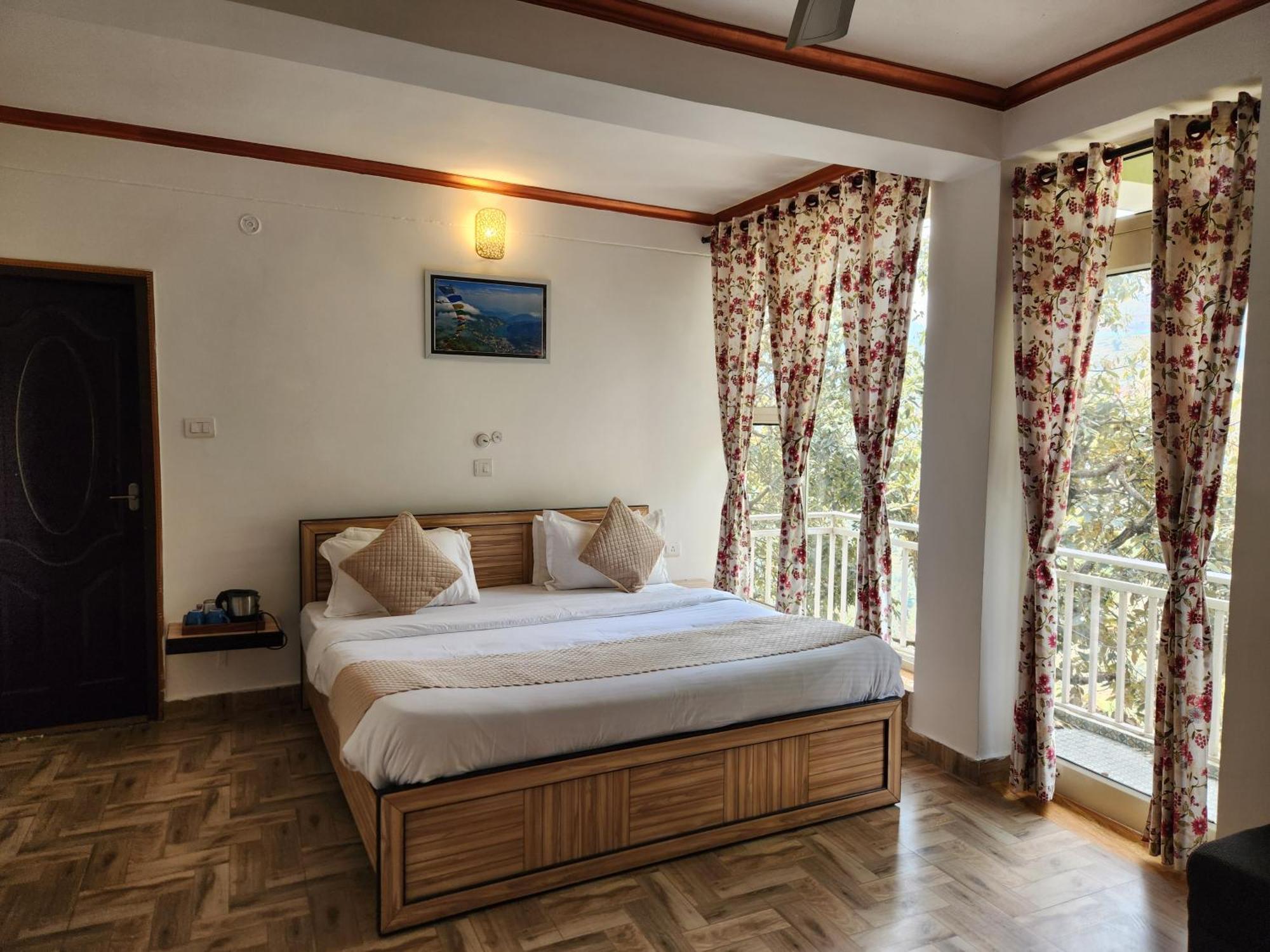 Apartament Mountain Golden Ray Mukteshwar Zewnętrze zdjęcie