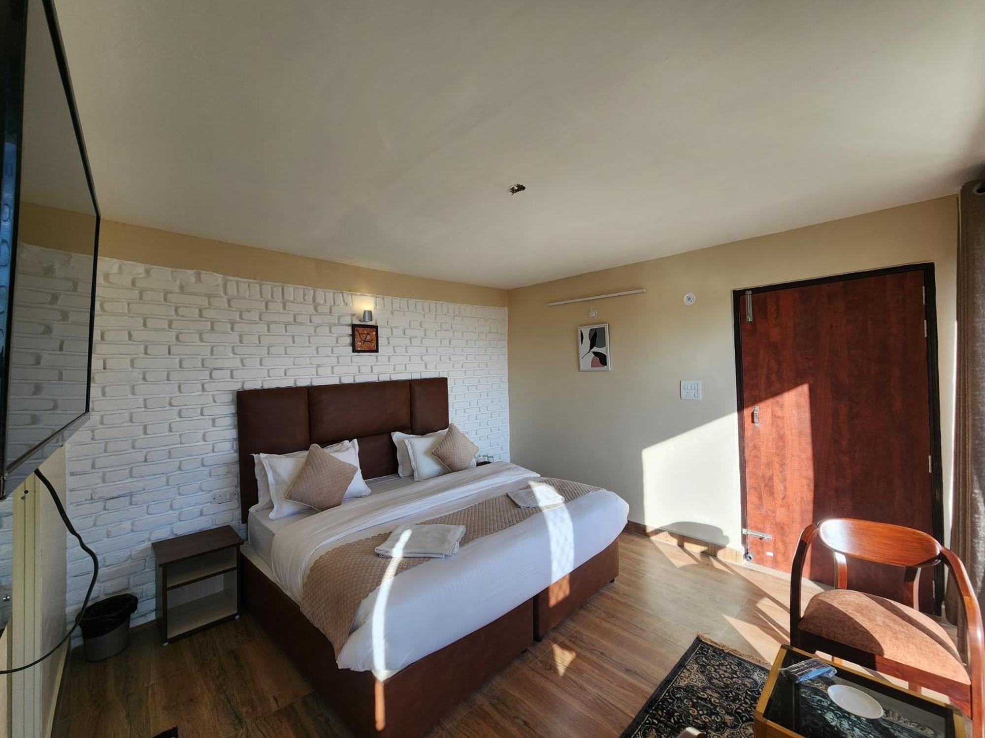 Apartament Mountain Golden Ray Mukteshwar Zewnętrze zdjęcie