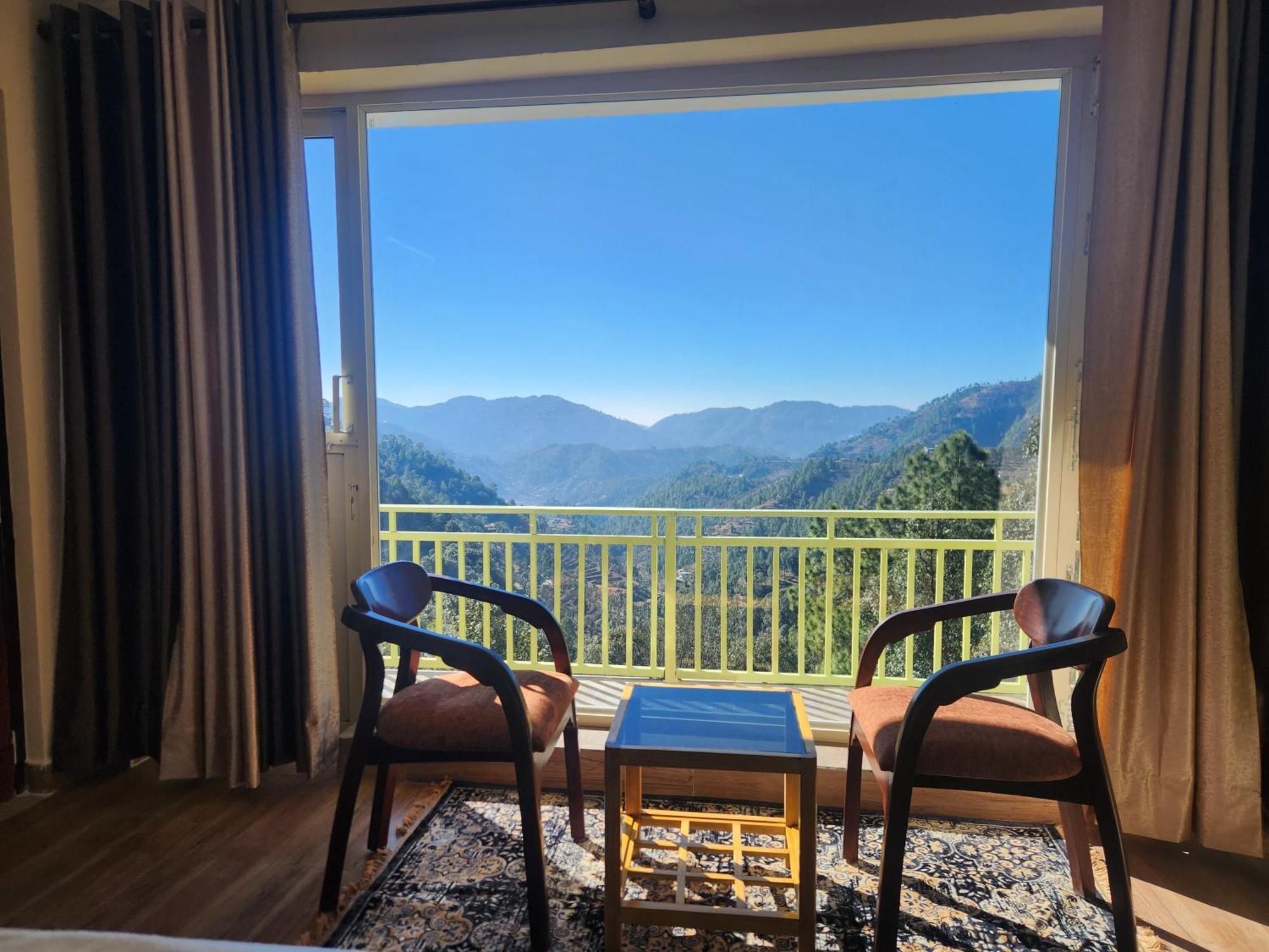 Apartament Mountain Golden Ray Mukteshwar Zewnętrze zdjęcie